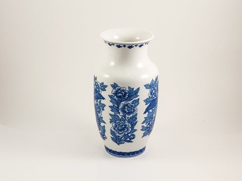 LiLing White and Blue Vase