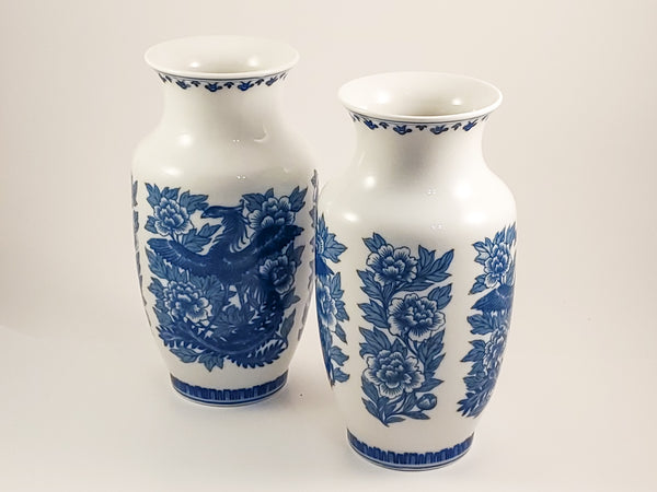 LiLing White and Blue Vase