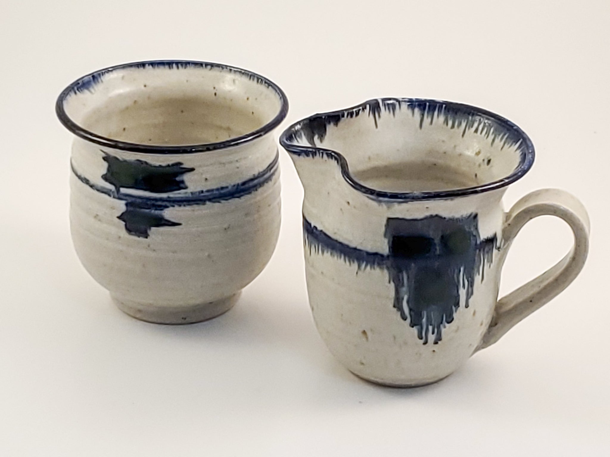 Stoneware Cream and Sugar Set